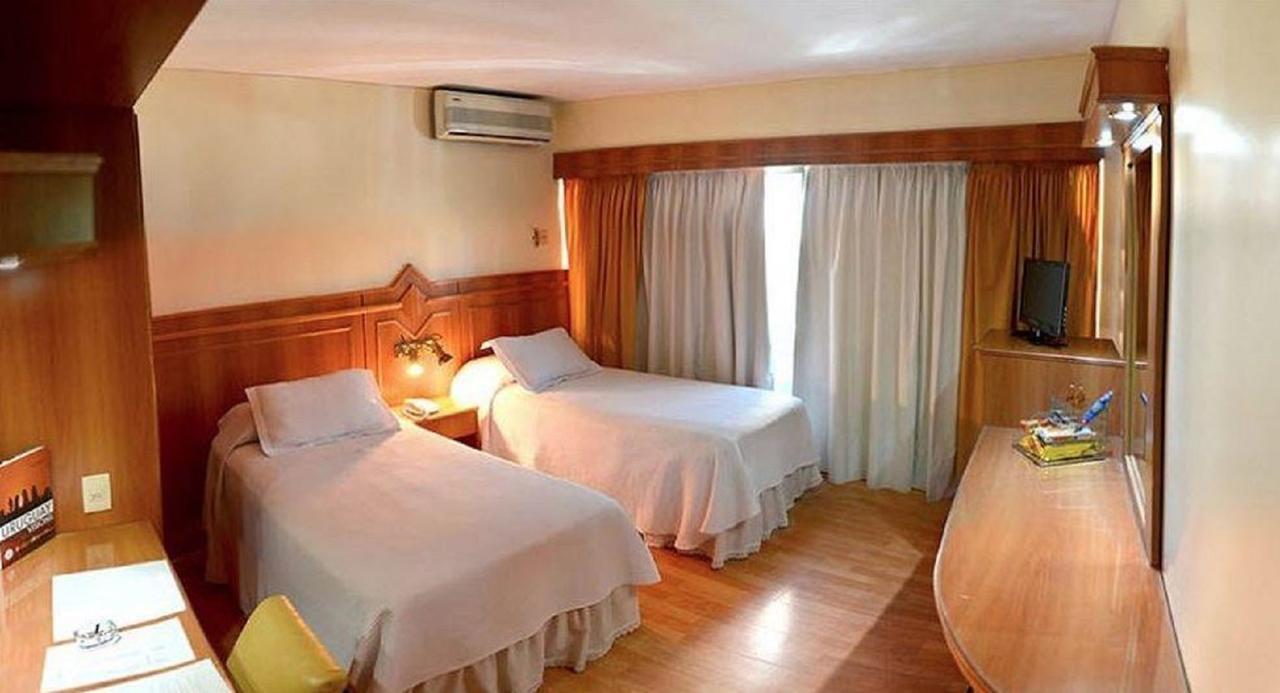 Hotel London Palace Montevideo Esterno foto